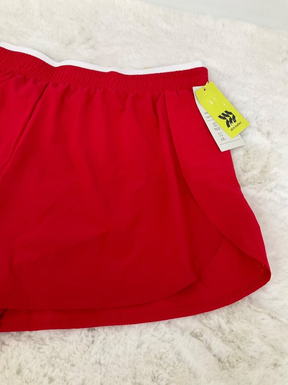 All In Motion Size XXL Women's High Rise Woven Perforated 3" Inseam Shorts, Red - Picture 3 of 8